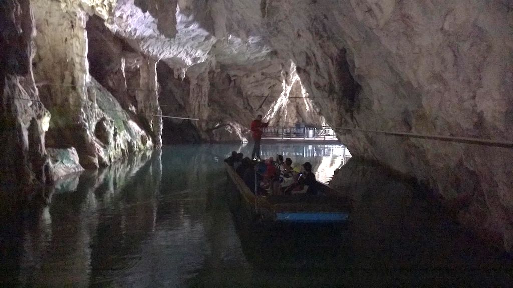 Grotte di Pertosa-Auletta, Padula