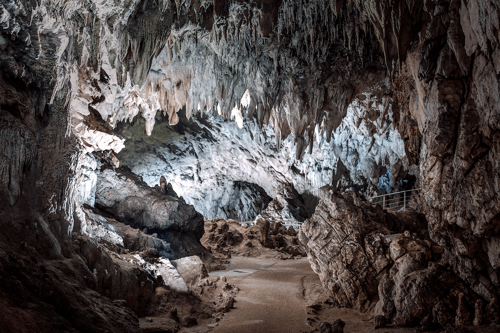 Grotte di Pertosa-Auletta, Padula
