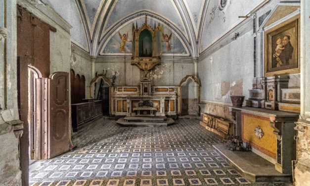 Chiesa di Santa Luciella e il teschio con le orecchie