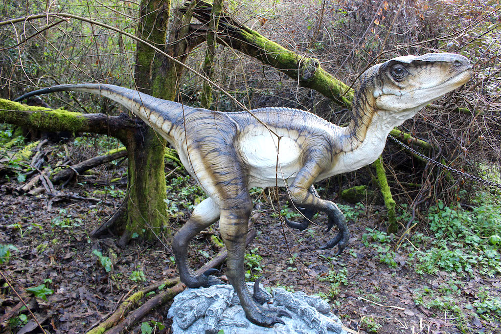 I dinosauri tornano nel Parco degli Astroni a Napoli