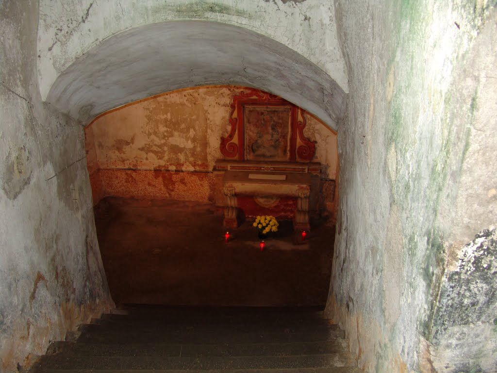 Santa Maria del Pozzo, Cripta