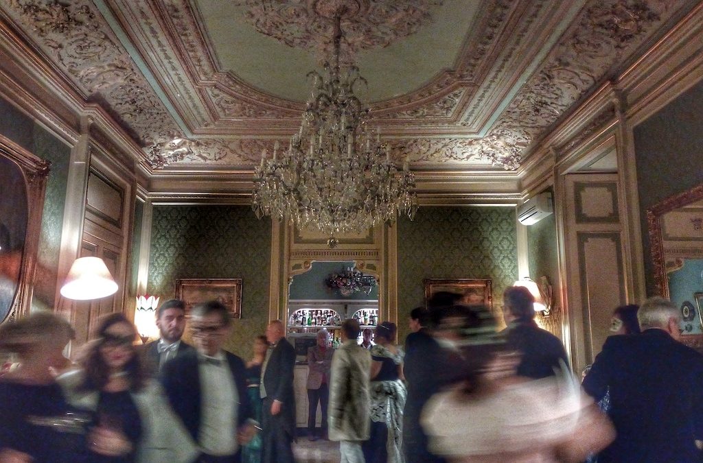 Aperitivo con delitto al Club 55 di Napoli