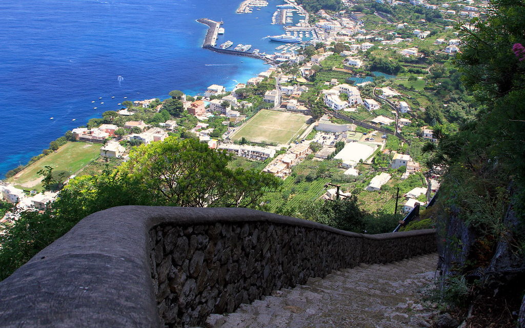 La Scala Fenicia di Capri, un capolavoro scolpito nella roccia