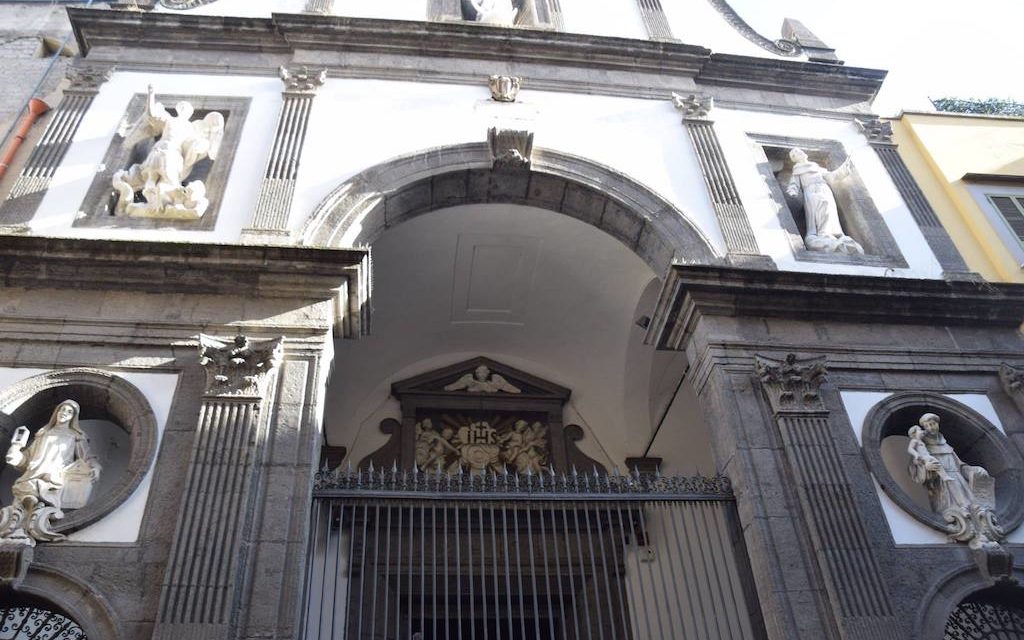 Chiesa del Gesù delle Monache a Porta San Gennaro Napoli