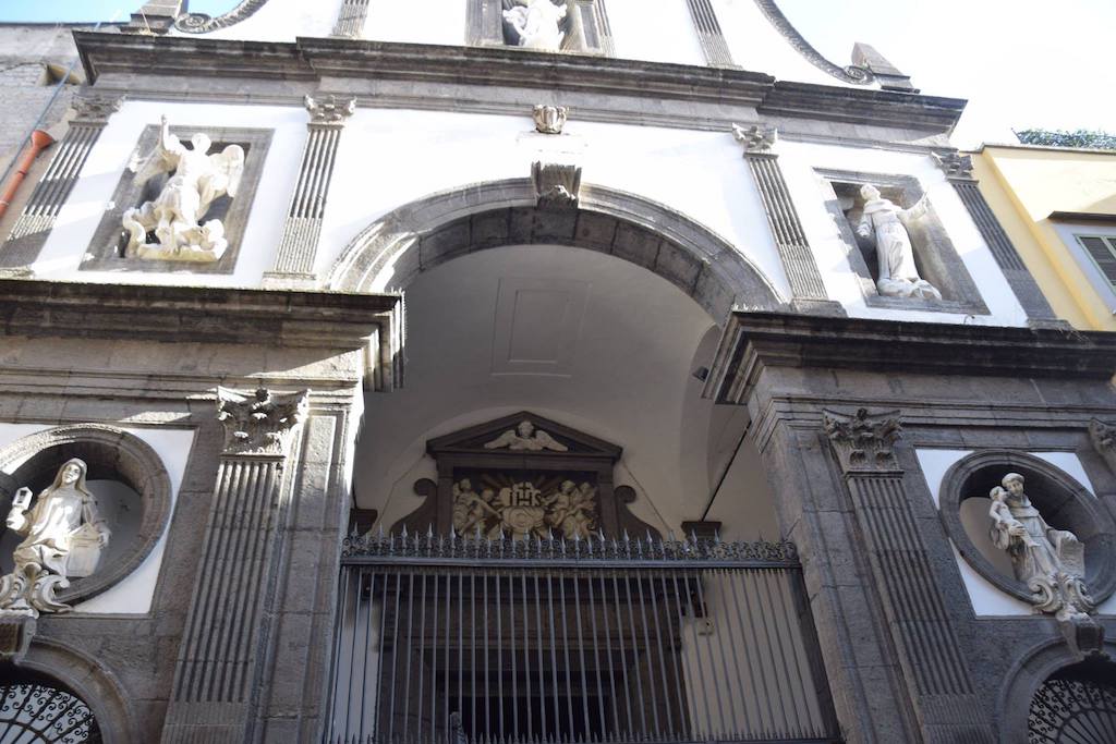 Chiesa del Gesù delle Monache a Porta San Gennaro Napoli