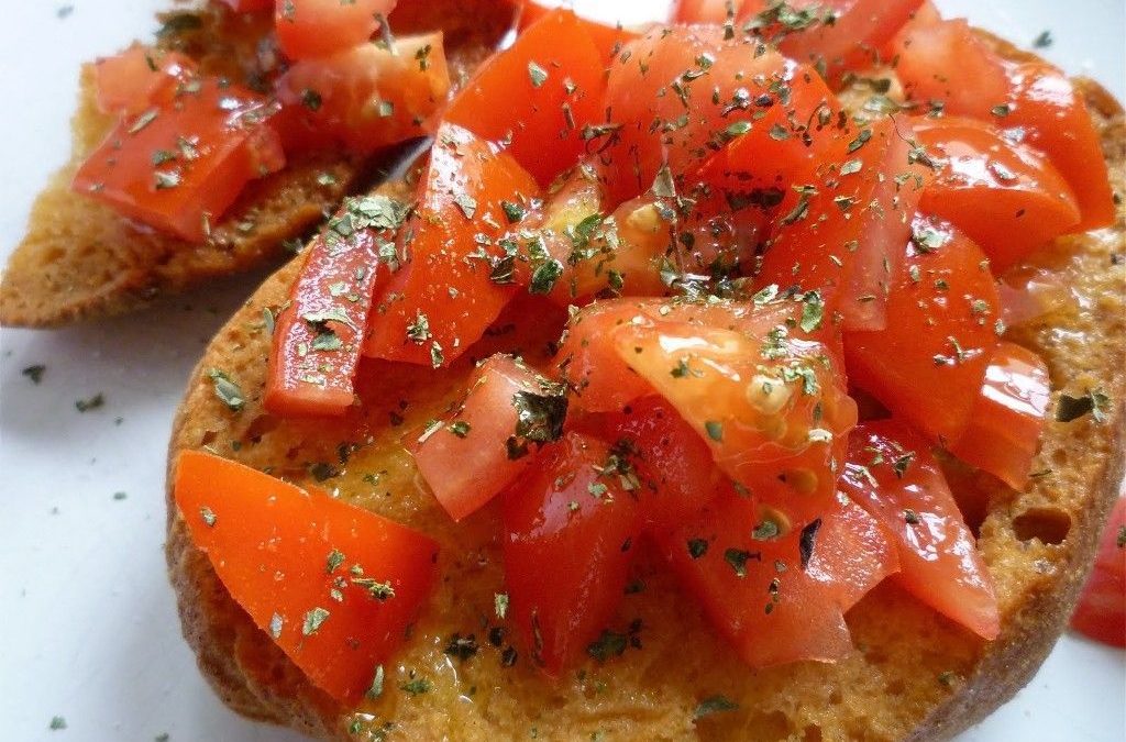 La fresella napoletana, sulla tavola estiva non può mancare