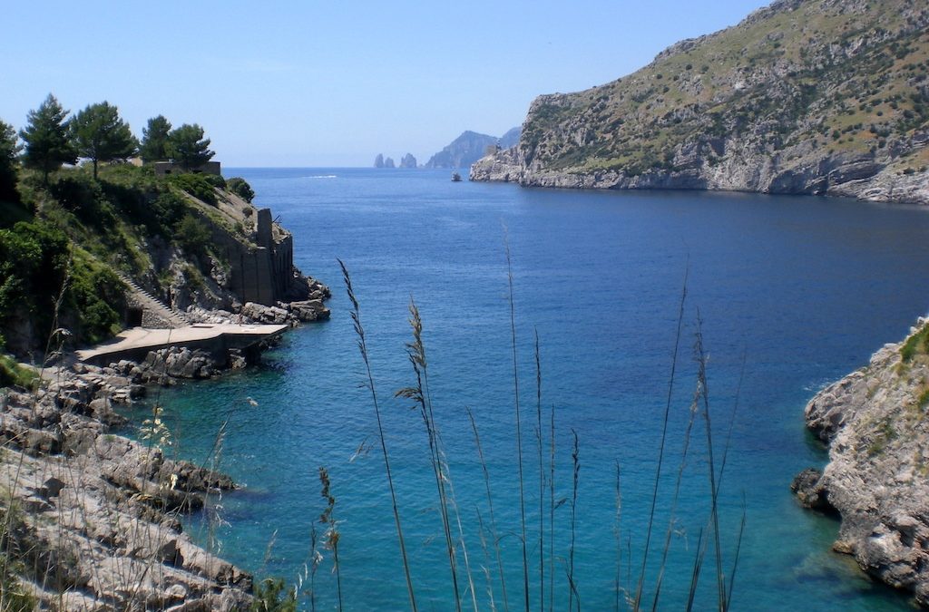 Scoprire la Baia di Ieranto di notte