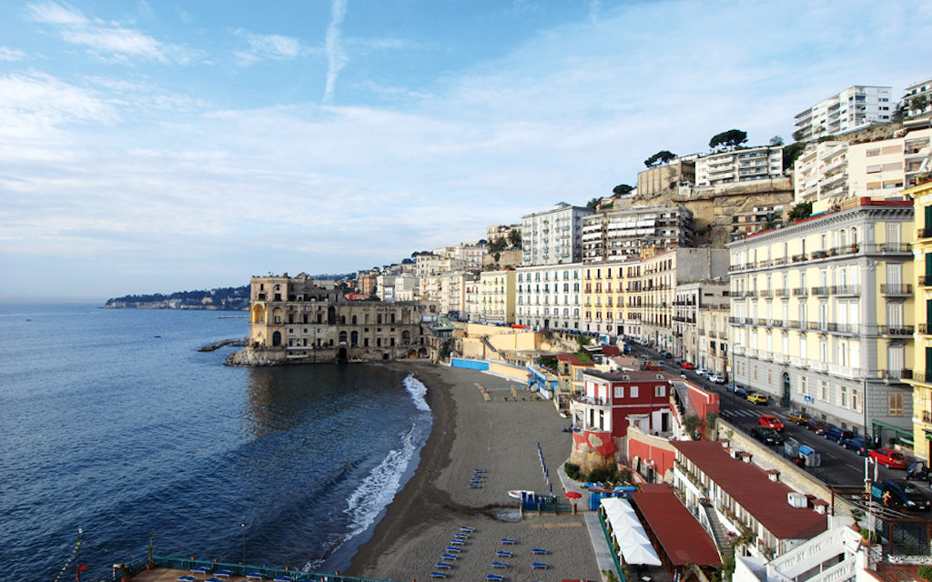 Via Posillipo una strada mitica di Napoli