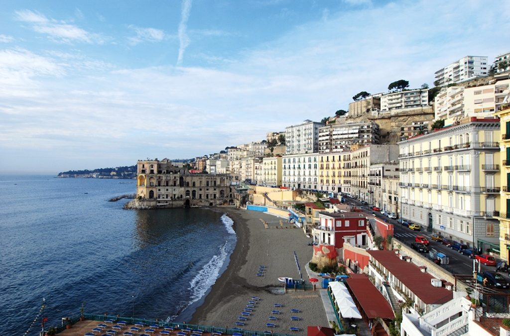 Via Posillipo una strada mitica di Napoli