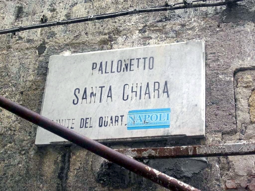 Pallonetto di Santa Chiara, Napoli