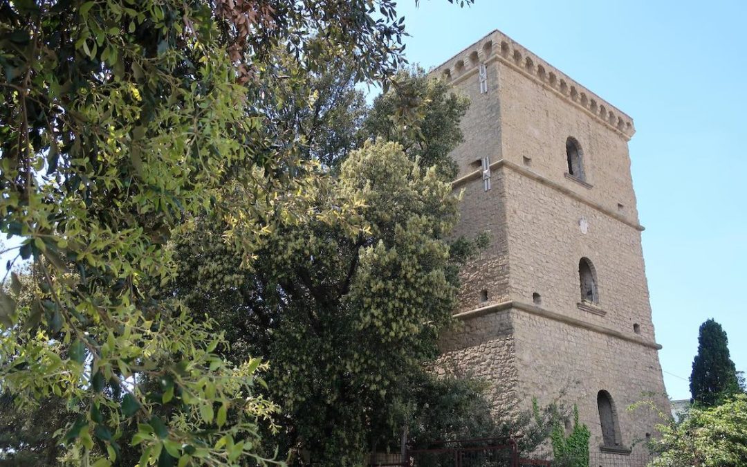 Torre Ranieri, sulla collina di Posillipo a Napoli