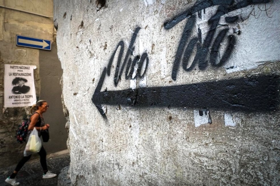 Vico totò, quartieri spagnoli