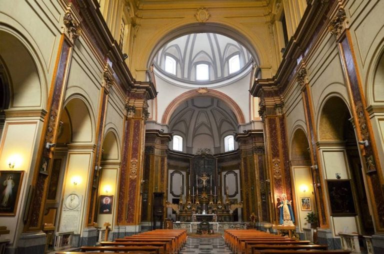 Chiesa della Pietà dei Turchini in via Medina, scrigno di tesori a Napoli