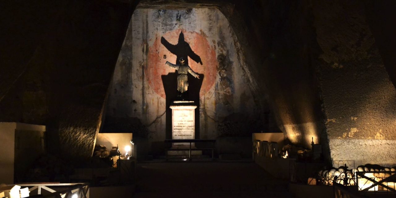 Fontanelle Candlelight, Musica a lume di candela al Cimitero delle Fontanelle