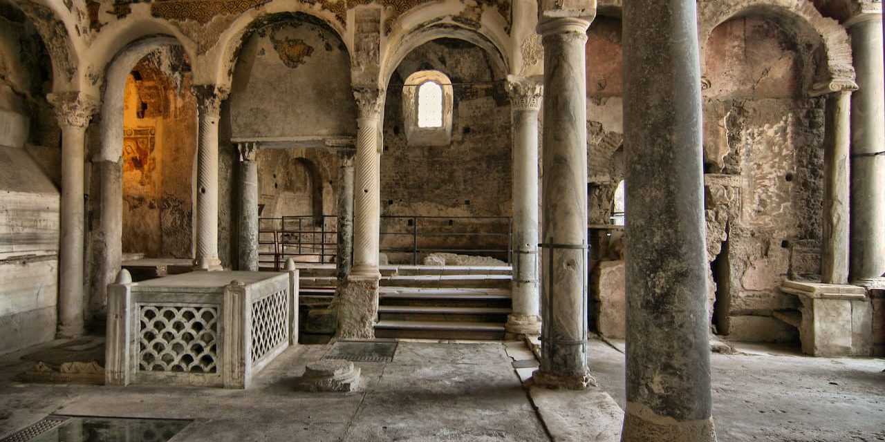 Complesso Basilicale di Cimitile a Nola (Napoli)