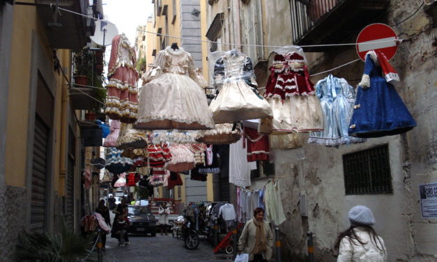 I mille colori di Napoli, Tour alla scoperta del Centro storico