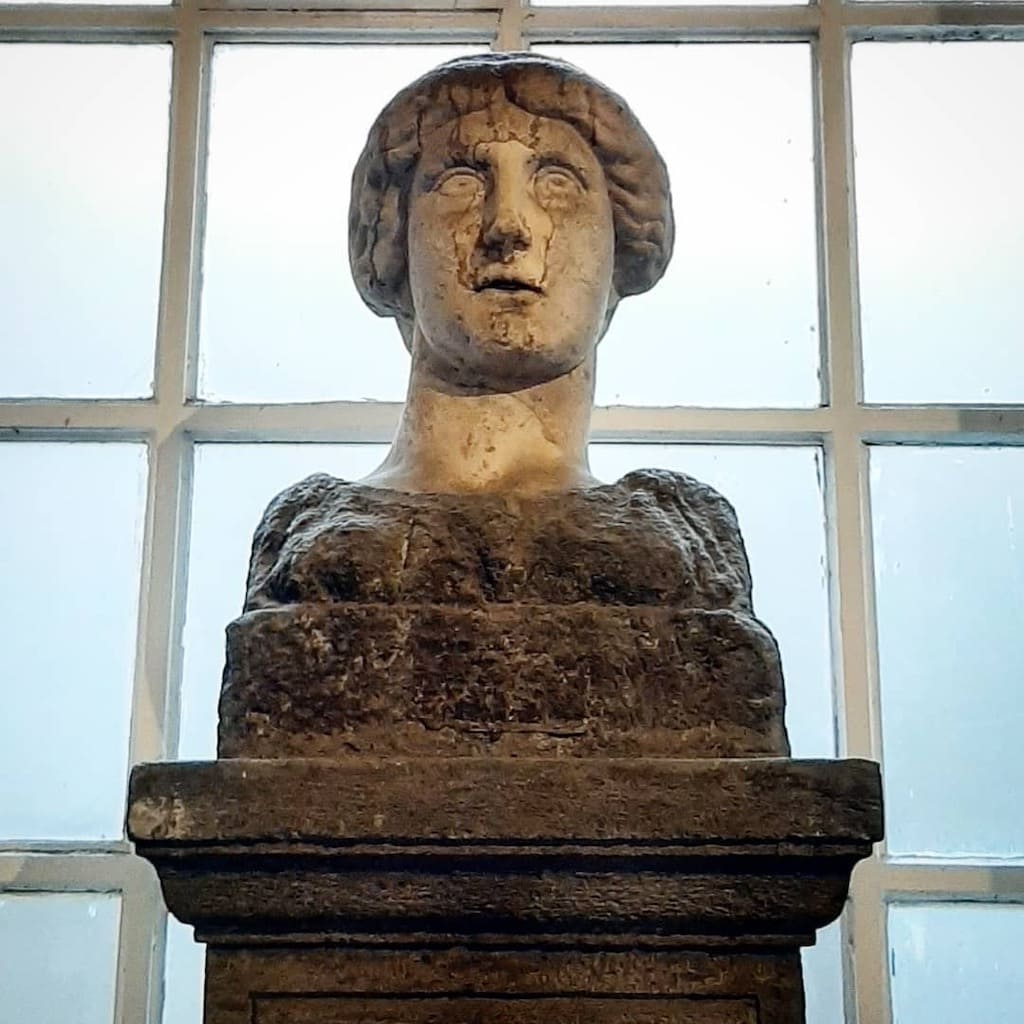 Donna Marianna Napoli