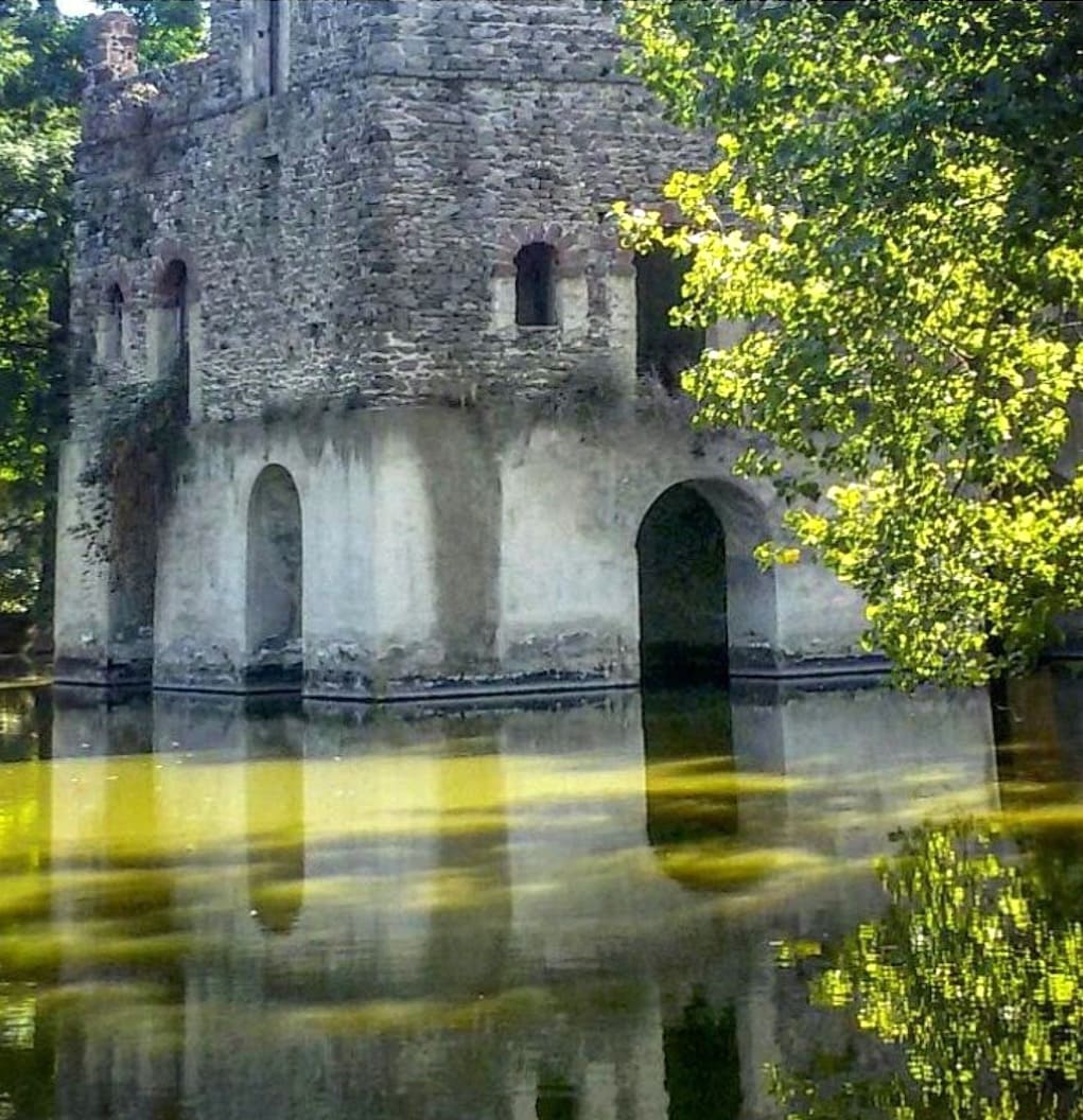 Laghetto di Fasilides e castello di Gondar