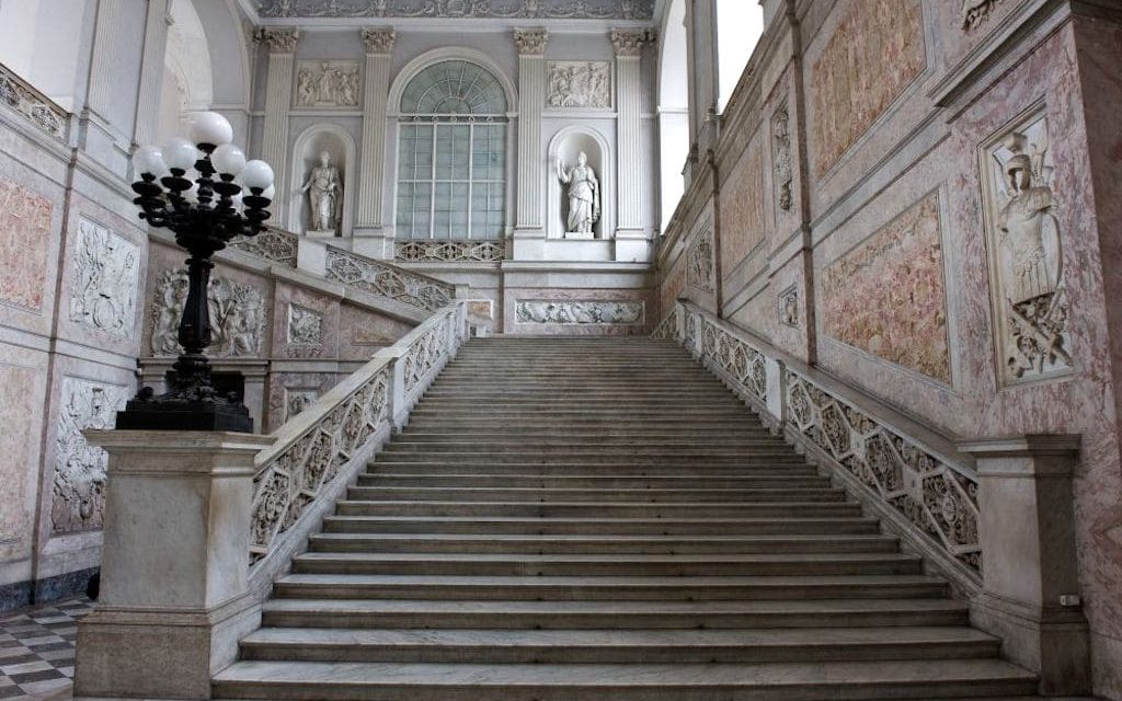 Palazzo Reale di Napoli si prepara al Natale