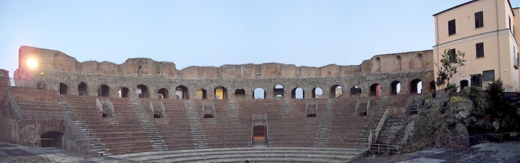 Teatro romano di Benevento 1