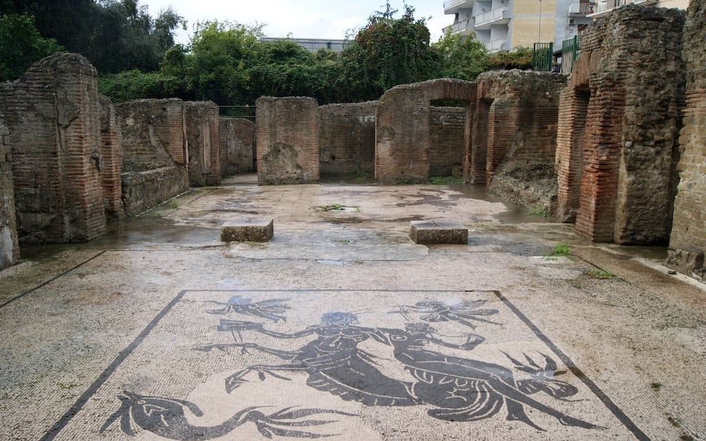 Visite guidate gratuite delle Terme Romane di Via Terracina a Napoli