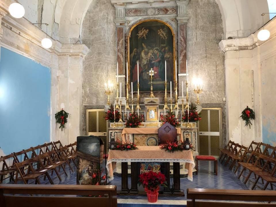 Interno chiesetta Madonna Assunta