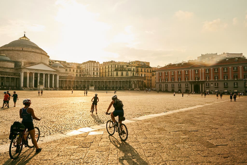 Napoli in biciclette - Bernardo Gasparini