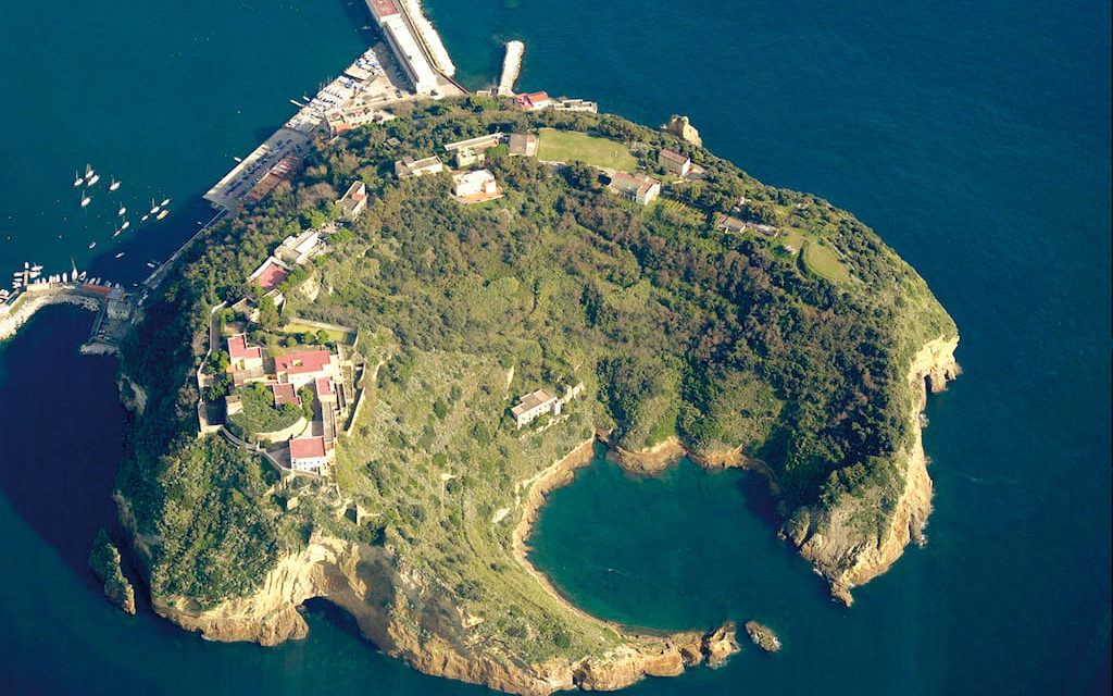 Parco Letterario di Nisida, l’Isola di Polifemo