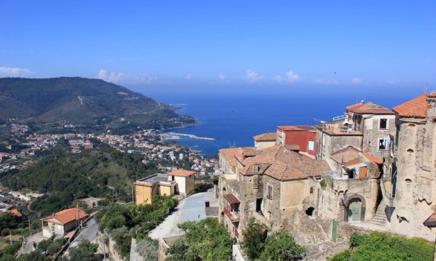 Borgo medievale di Castellabate “Qui non si muore”