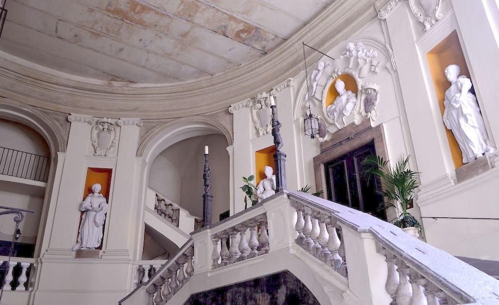 Scala a doppia rampa