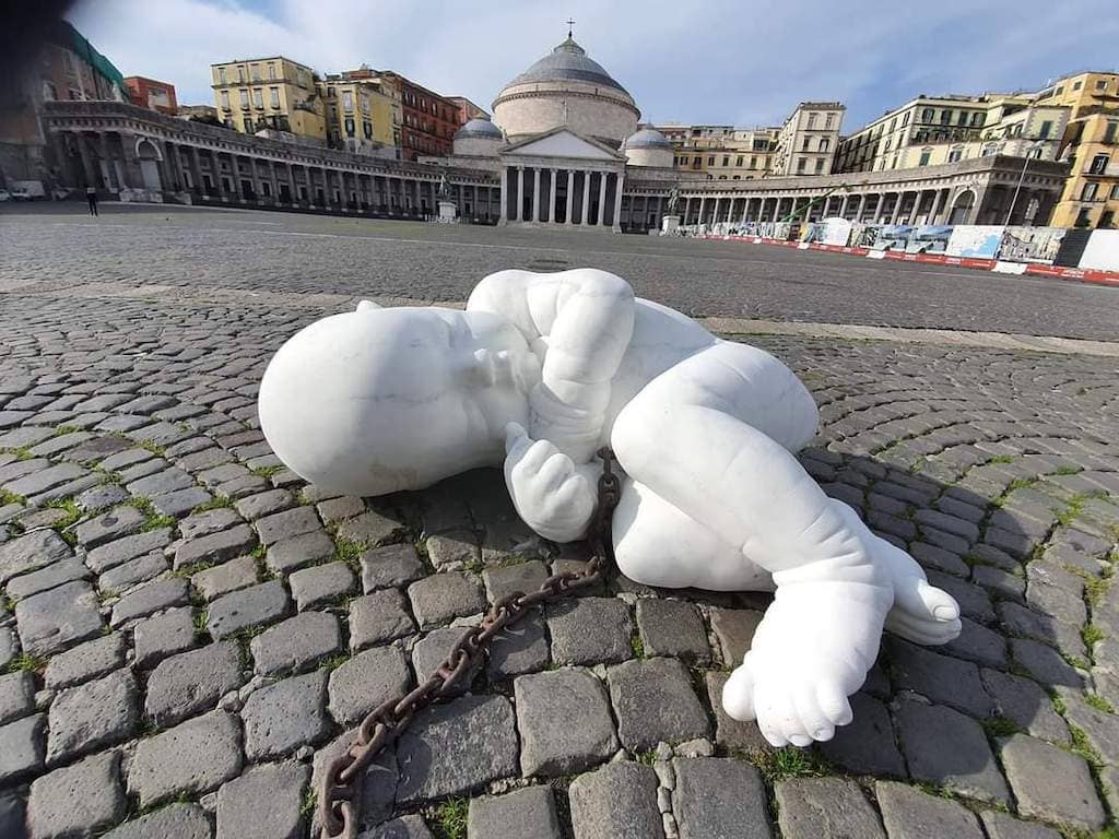 Piazza PlebiscitoLook Down Jago Napoli