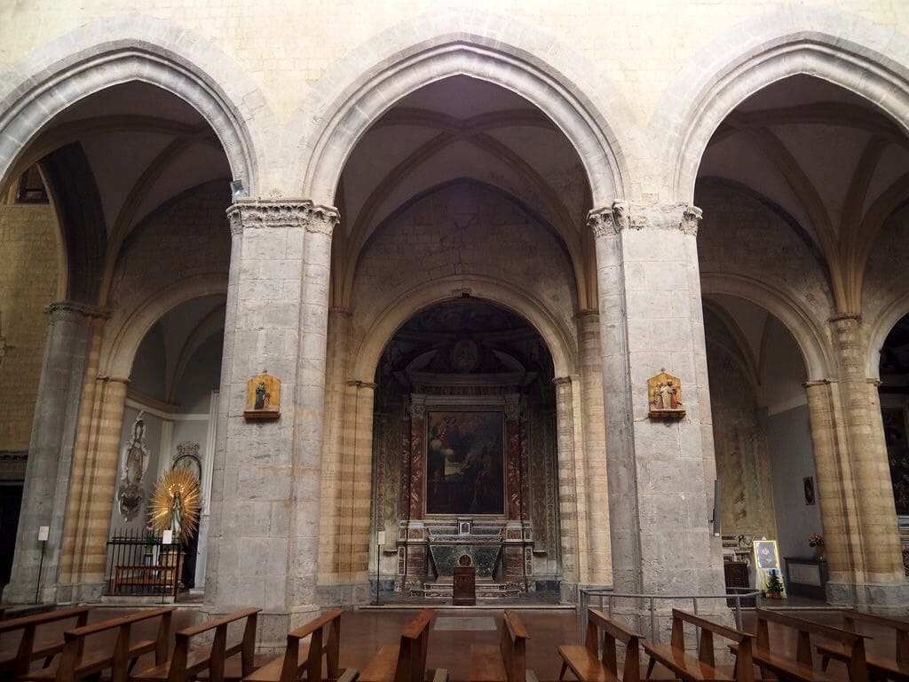 InternoChiesa di San Pietro a Majella