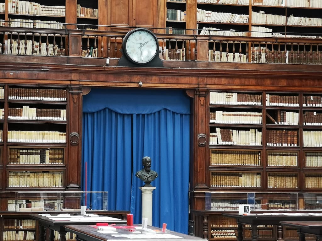 Biblioteca Universitaria Napoli