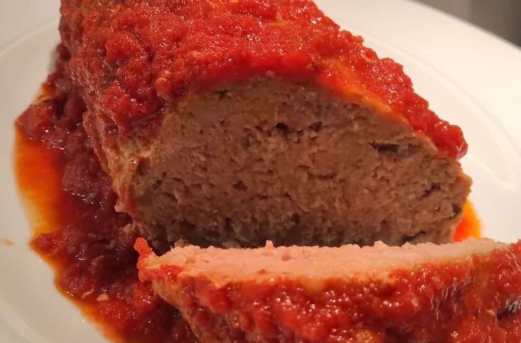 Polpettone Napoletano al sugo, un classico della domenica