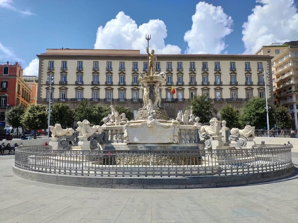 Piazza Municipio Napoli