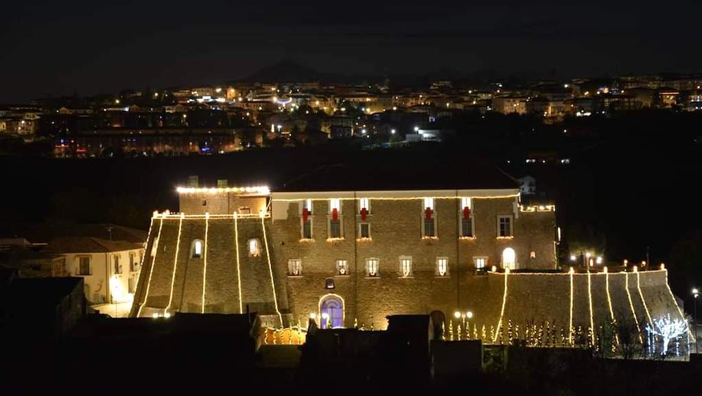 Mercatini di Natale 2021 al Castello dell’Ettore Borgo Fantasma Apice Vecchia