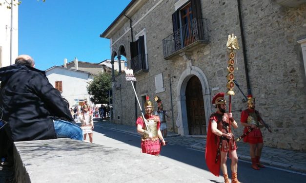 Borgo di Vallata (AV), la Processione del Giovedì e Venerdì Santo