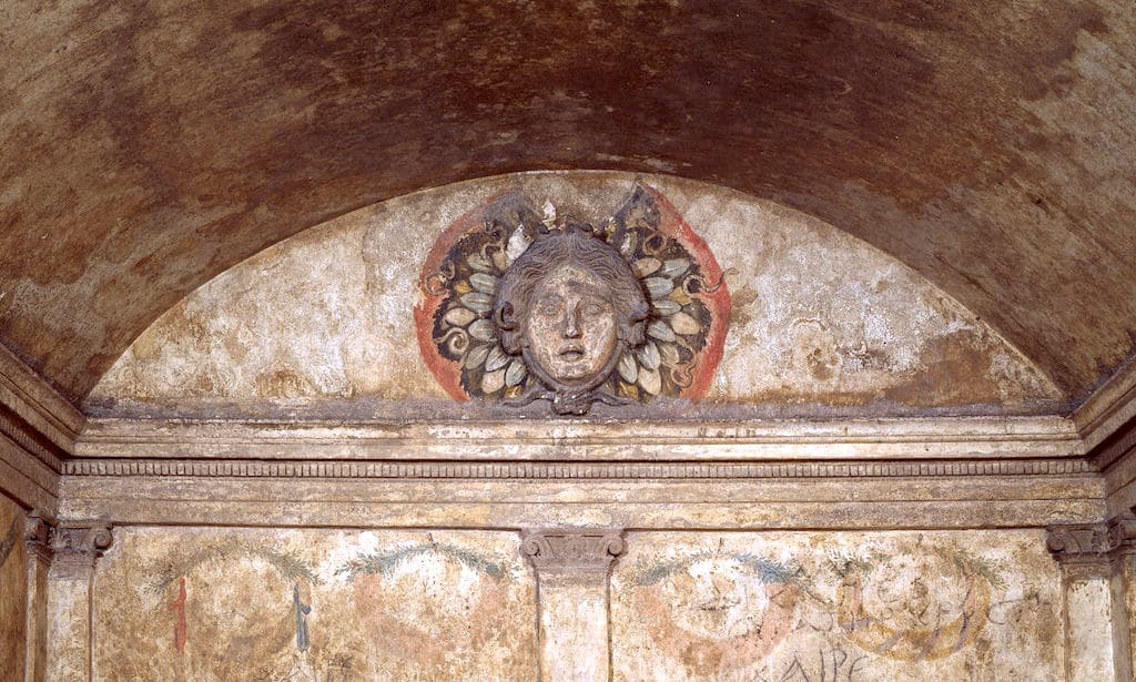 La Medusa dell Ipogeo Cistallini, Rione Sanita Napoli