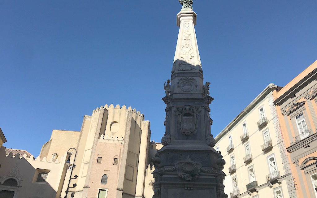 L’obelisco di San Domenico Maggiore, un ex voto del popolo napoletano