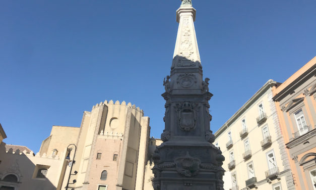 L’obelisco di San Domenico Maggiore, un ex voto del popolo napoletano