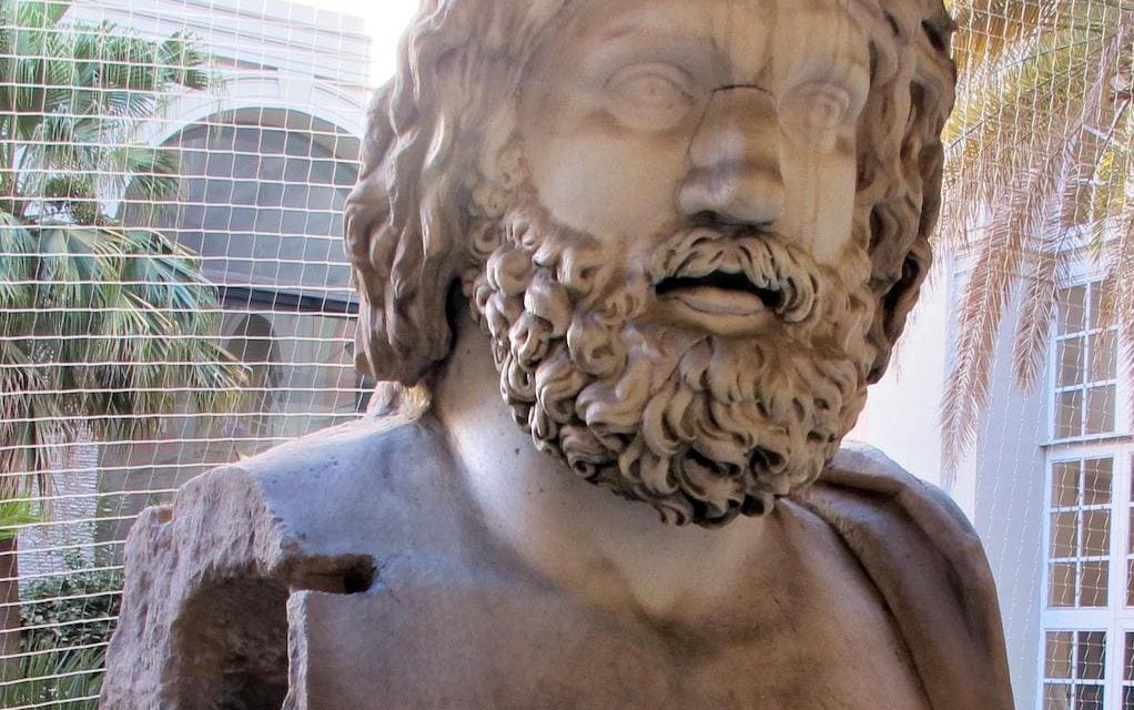 Il Gigante del Largo di Palazzo, la statua parlante di Napoli