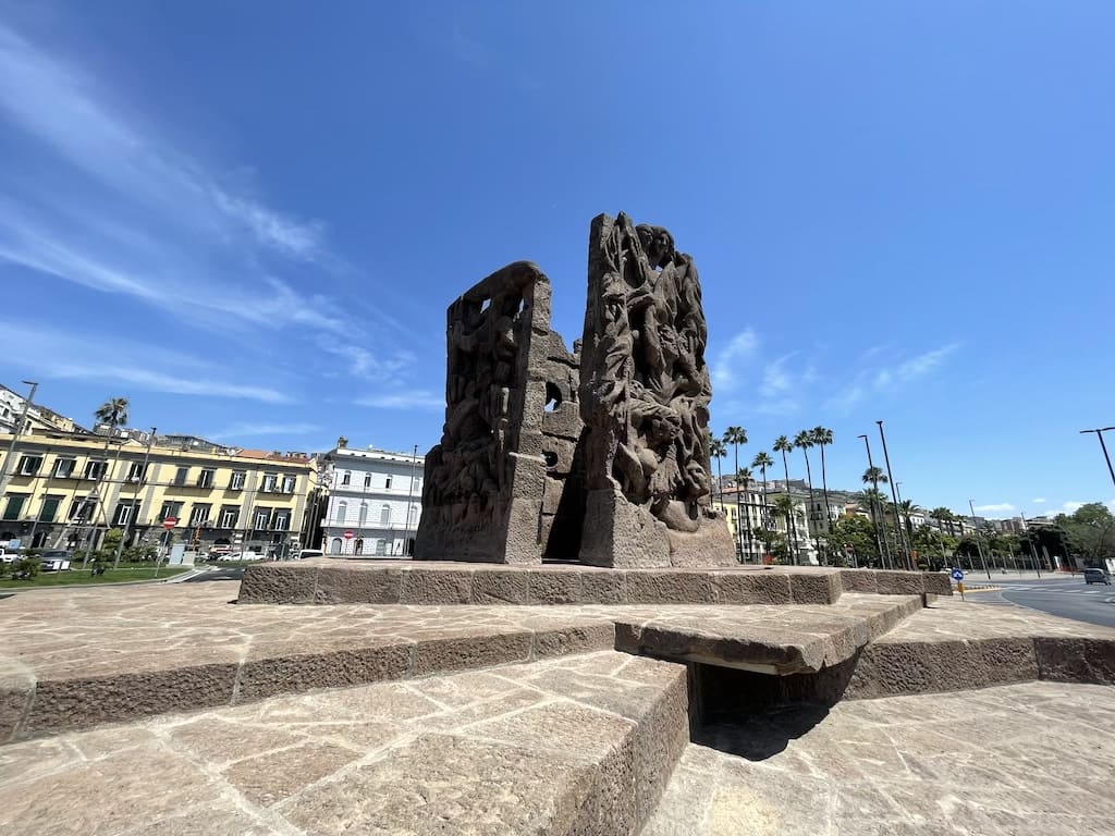 Monumento dello Scugnizzo, Napoli