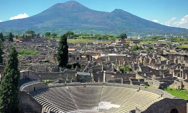 Pompeii Theatrum Mundi 2022 nel Teatro Grande di Pompei