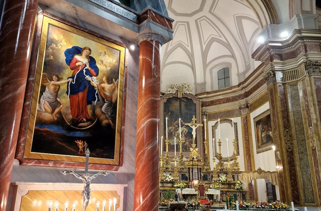 Madonna che scioglie i nodi: il culto a Napoli e la sua storia
