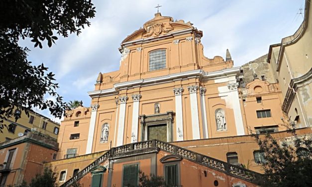 Chiesa di Santa Teresa degli Scalzi a Napoli