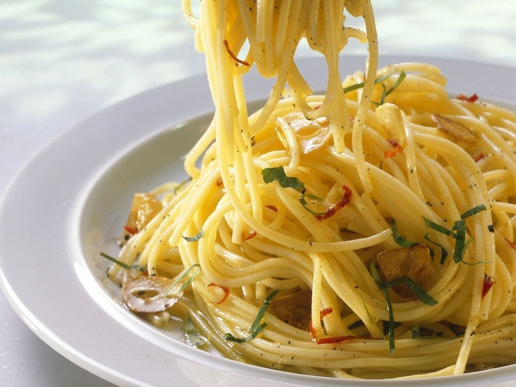 Vermicelli alla Borbonica, aglio, olio e peperoncino