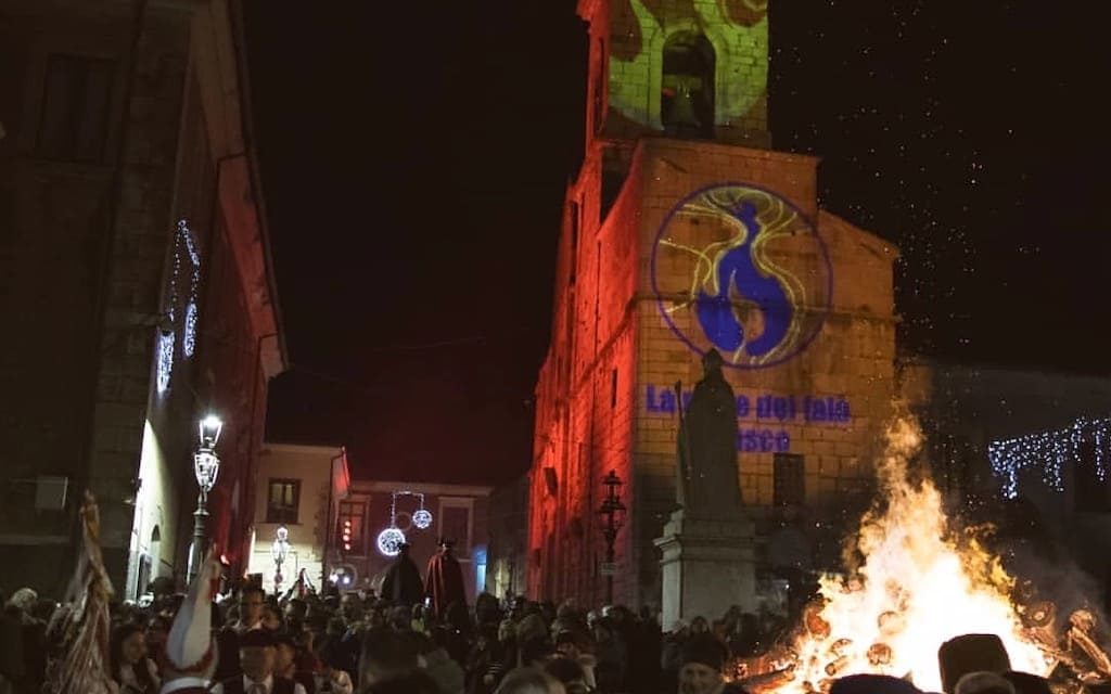 La notte dei falò di Nusco, un rituale antico