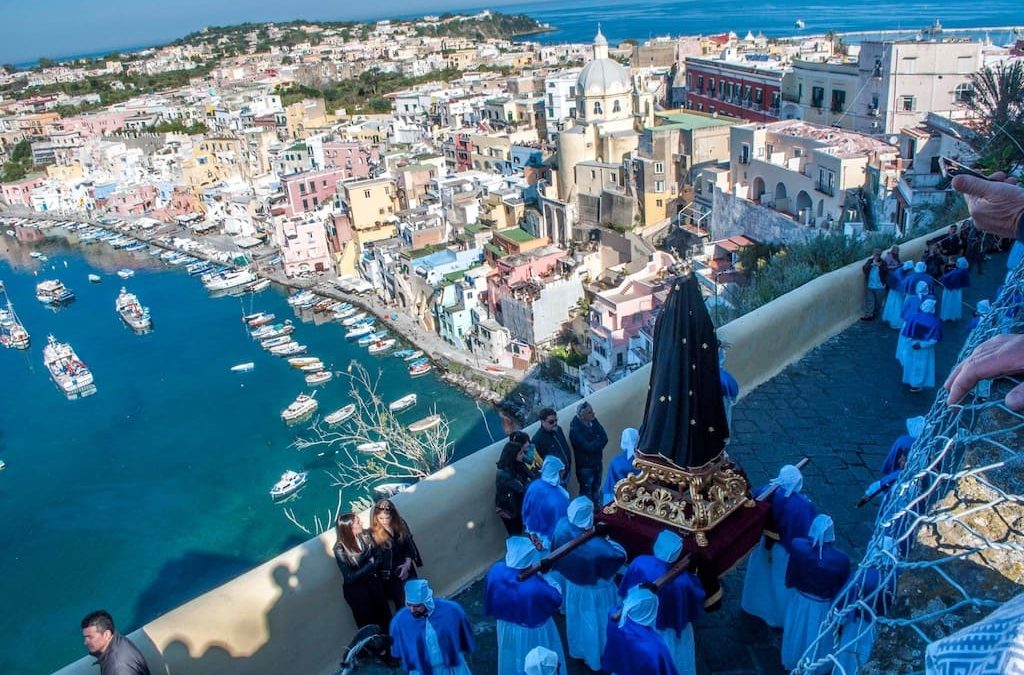 Pasqua a Procida e la processione dei Misteri