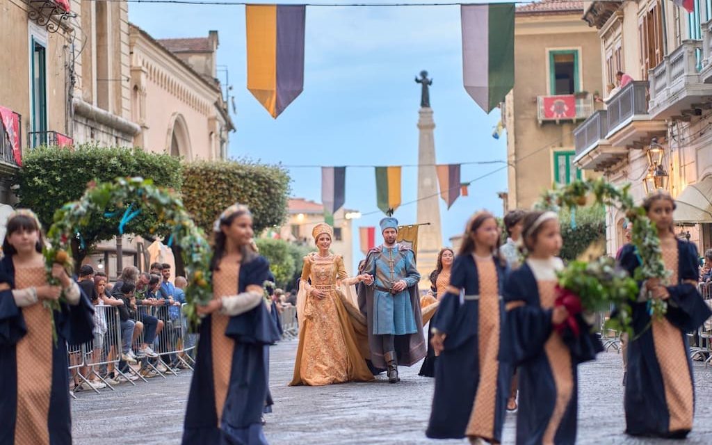 Alla tavola della Principessa Costanza, festa medievale a Teggiano