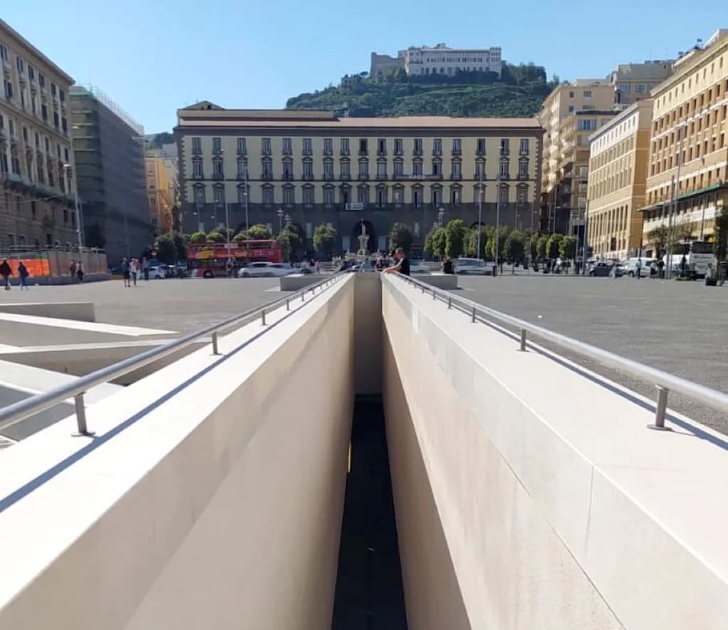 Piazza Municipio, sottopasso archeologico